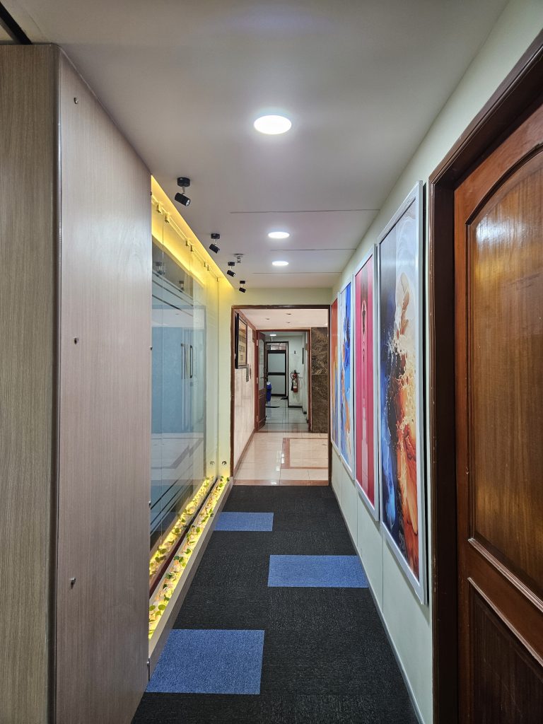 Modern office interiors by leading interior designers in Mumbai